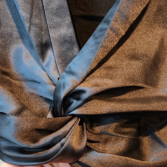 Rachel Zoe Twist front top Size L Black - Picture 9 of 10